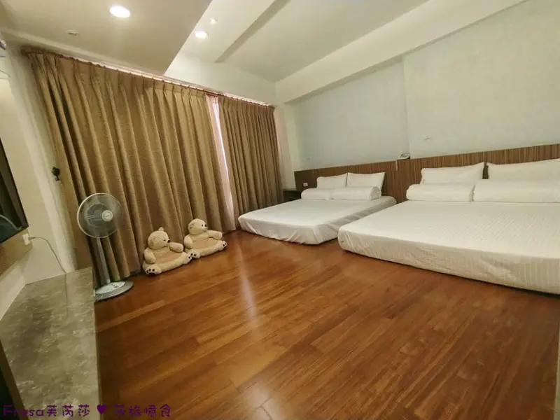 屏東縣琉球鄉小琉球民宿【亮晶晶民宿】熱鬧市區街道上吃喝玩樂超方便！乾淨素雅和室房型適合親子家庭│小琉球包棟民宿