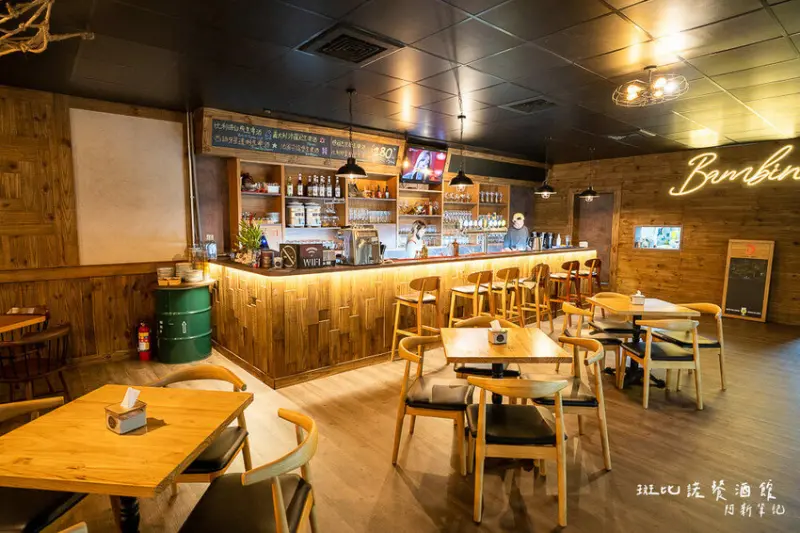 台中市南屯區斑比諾餐酒館 | 台中超讚餐酒館推薦！裝潢滿滿木元素，就像來到老英格蘭鄉村酒吧～