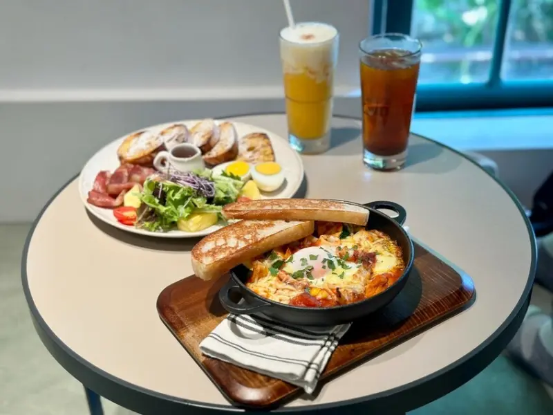 【台北信義美食】光一一個時間 松菸80年老宅文青咖啡廳︱捷運國父紀念館站交通、菜單、評價