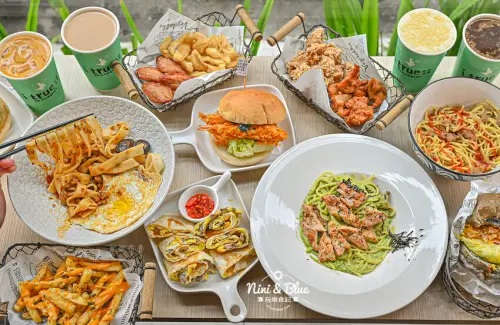 艾初早餐北屯太原店，中西式皆有的早午餐美食，推薦青麻花椒乾拌麵、阿嬤手沖泰奶 @Nini and Blue  玩樂食記