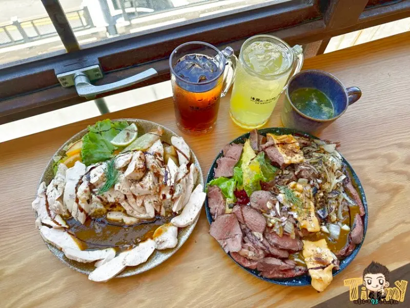 新竹市東區新竹市東區新竹超人氣咖哩店搬家了！ 霸氣整盤都是肉肉咖哩飯！--跟著踢小米吃喝玩樂趣