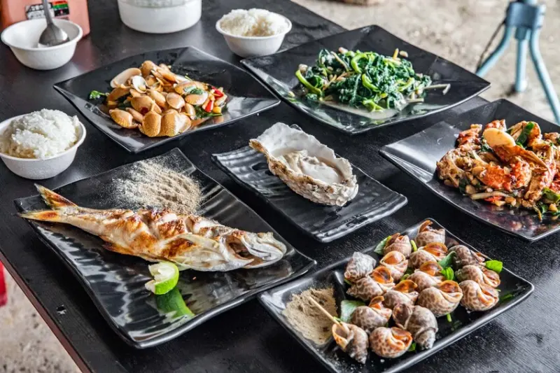 花蓮縣壽豐鄉屋銤海鮮｜無敵海景配澎湃現撈海鮮！無敵海景第一排海鮮餐廳