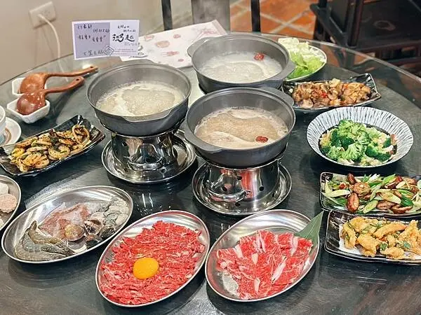 台北市大安區[大安區美食] 粥起 粥底火鍋 熱炒 溫體牛粥 天下最鮮粥火鍋 台北聚餐推薦 #大安站美食 @蛋寶趴趴go