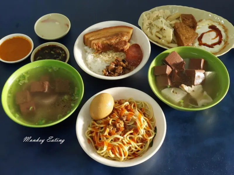 【台中東勢】李饗早午餐｜低調平價美味豬血湯炒麵，爌肉飯Q彈好吃，近東勢高工 - 貪吃猴的幻想