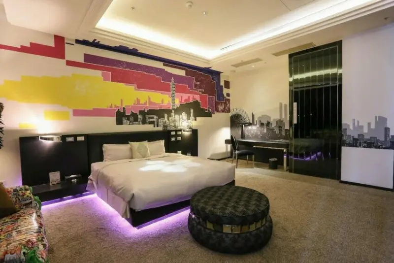 台北市中山區2024台北汽車旅館推薦7選，擁有獨立車庫的質感台北motel！SPA、KTV、按摩浴缸、泳池一次看(含各家價位比較)