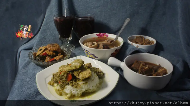 養身第一大品牌|郭老師999小資族年菜組|塔香三杯雞|竹笙枸杞雞湯|醬燒排骨|薑汁燒豬肉|椰汁綠咖哩|紫米桂圓甜湯|擁有台北通路門市，臨櫃選擇也很方便|服務員親自解說!