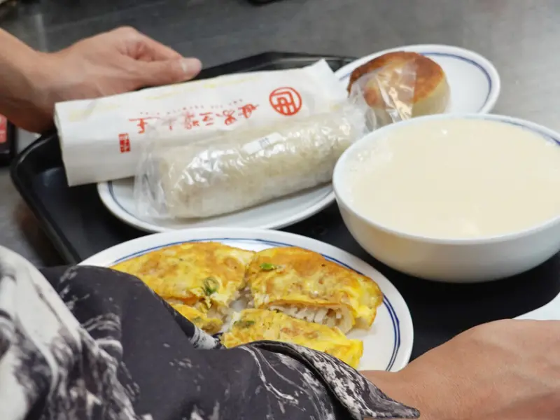 新北永和—世界豆漿大王｜玉液瓊漿 中式早餐二十四小時營業先河｜頂溪站、永和路、中正橋