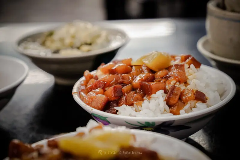 三重人一定都吃過今大魯肉飯