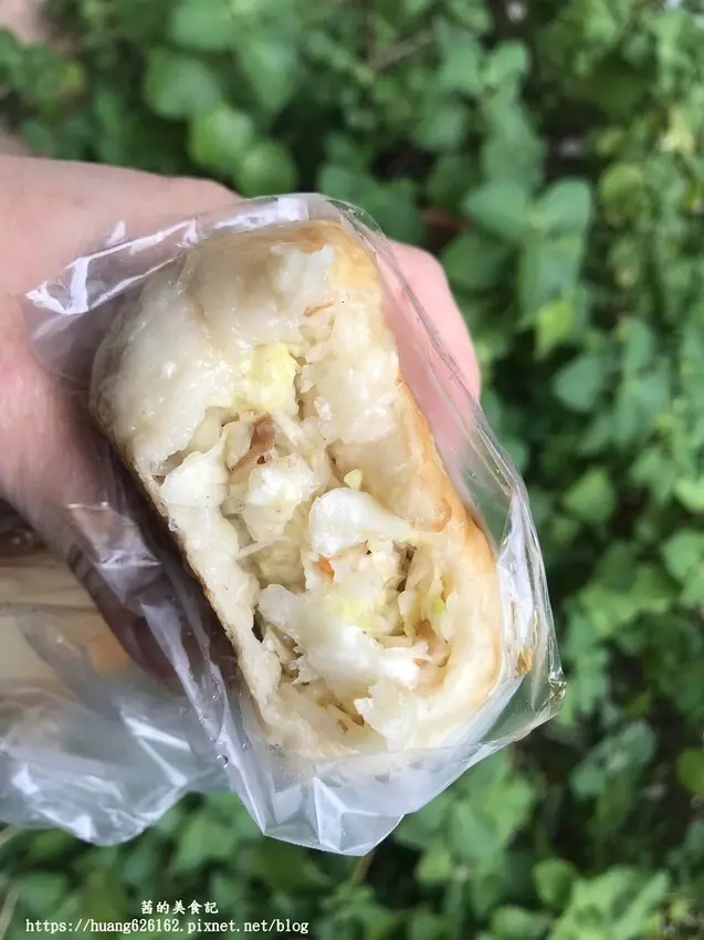 ▲三重銅板小吃推薦：孫記素食水煎包，超大顆水煎包一顆只要8元超佛心 /茜的美食記 提供、WalkerLand窩客島整理
