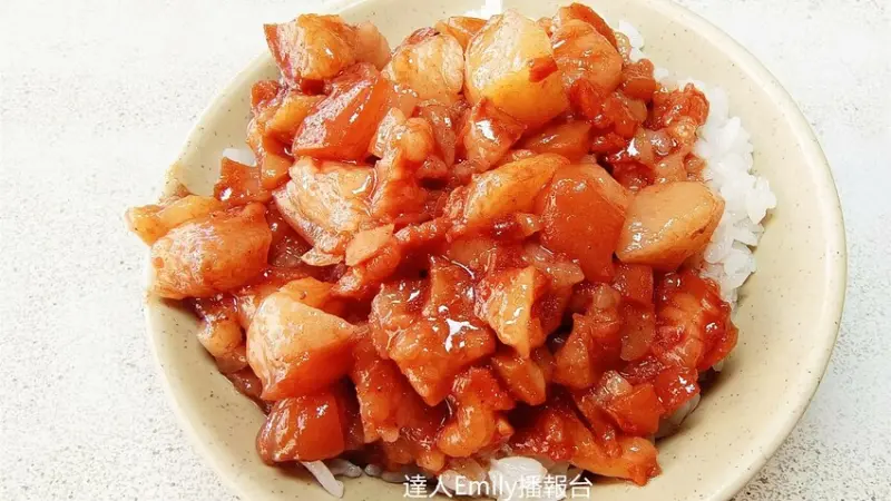 東興市魯肉義｜被網友封為台中最強的滷肉飯