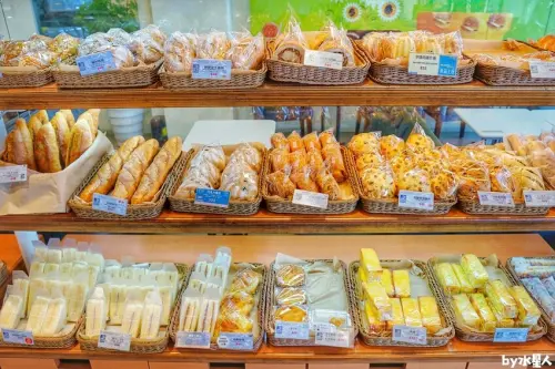 老字號平價麵包店週年慶！地方媽媽直接掃貨，消費滿百送20，身分證有2和6免費吃鮮果奶酪