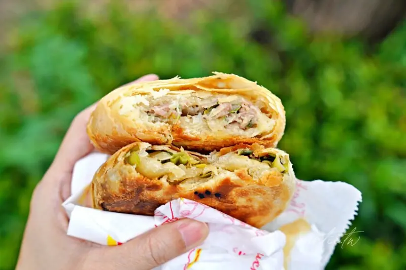 石牌站美食推薦：老潘酥烤蔥仔餅 / WalkerLand窩客島整理提供 未經許可不可轉載