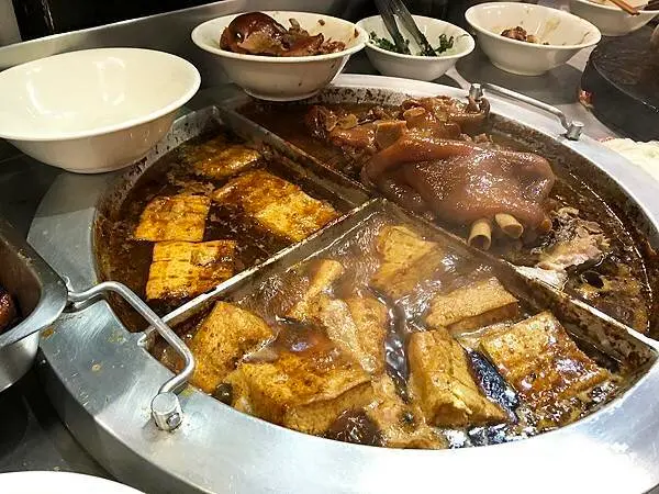 【台北】西門麵店｜24小時營業，飄香一甲子的好味道｜柴貓趴趴走