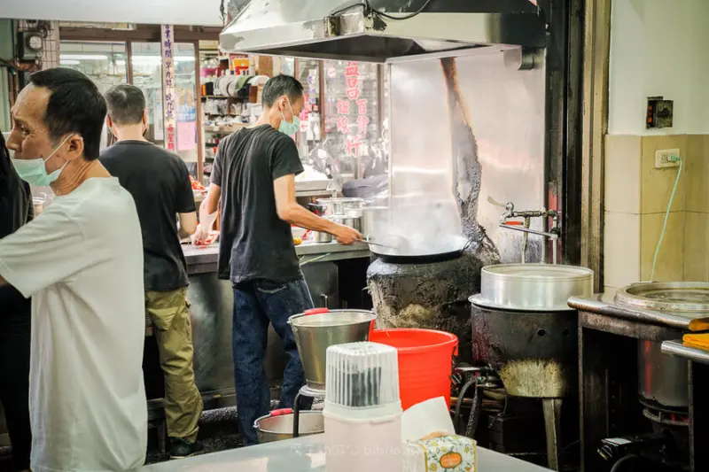 嘉義美食 羅山炒鱔魚 Ｘ魔王 想吃不一定有開的炒鱔魚麵