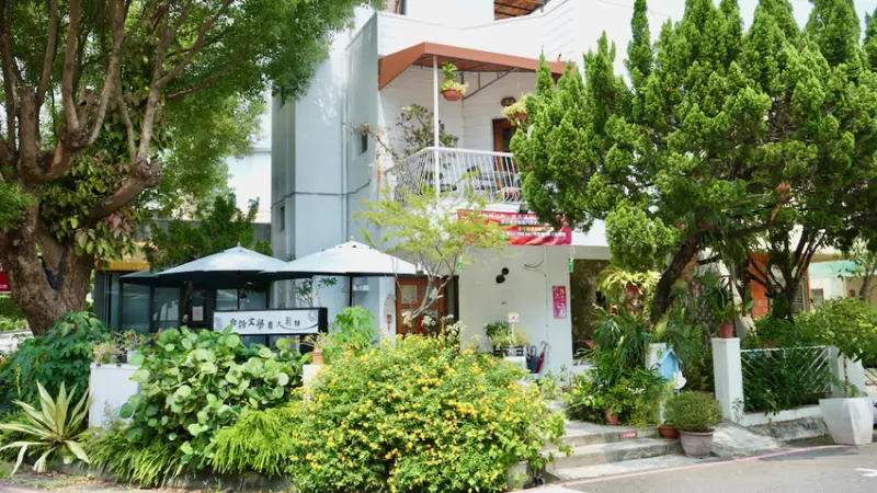 [嘉義美食] 白話文學義大利麵｜嘉義蘭潭美食推薦！隱藏打卡點超美白色洋房！