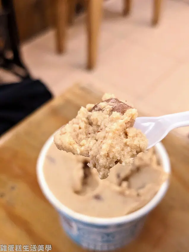 【台北食記】基隆遠東泡泡冰 - 口感綿密超級香濃，吃一次深深愛上