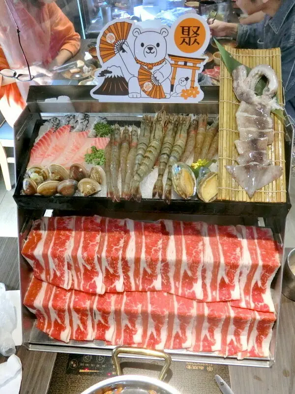 聚北海道鍋物台北衡陽店~雙人海陸瀑布、雙人牛豬雙拼肉肉爆布