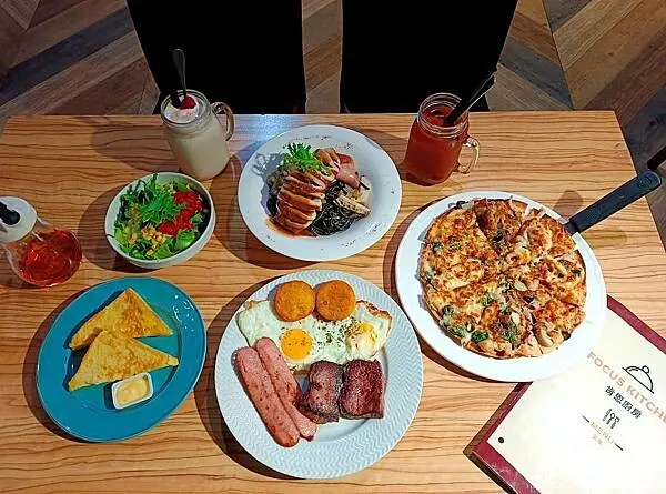 永康街美食|Focus Kitchen 肯恩廚房|捷運東門站美式餐廳、 餐酒館，永康街早午餐推薦！