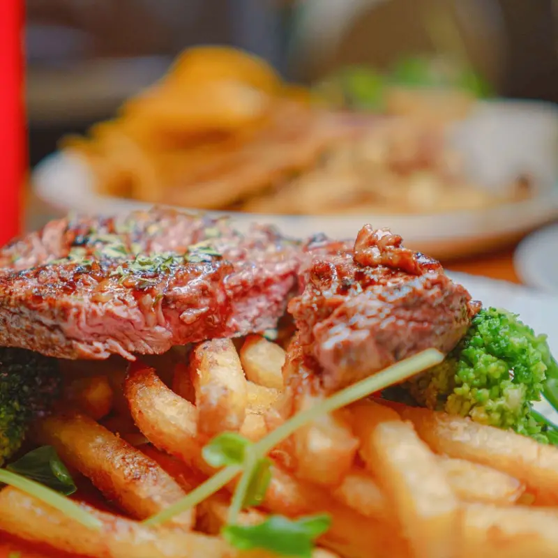 微辣墨西哥荷葉酥餅、早午餐蛋捲，甚至還有厚實菲力，多種跨國的異域風情料理，讓你從早吃到晚 | 【台北 大安區】Focus Kitchen肯恩廚房
