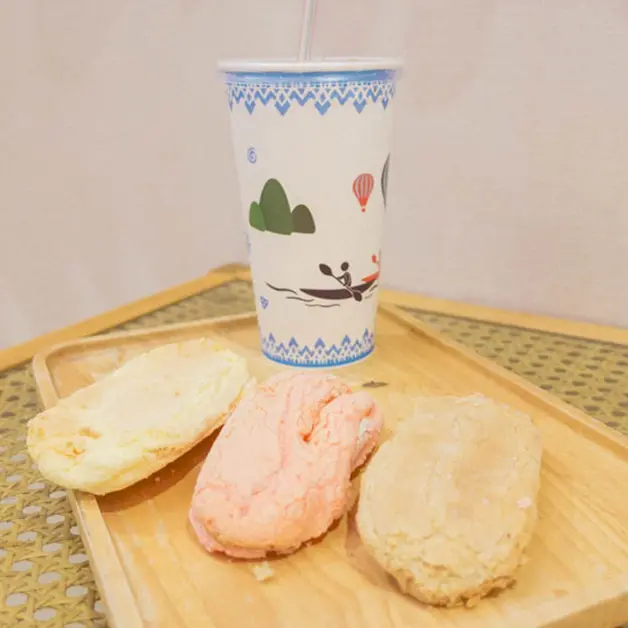 花蓮美食。廟口紅茶  花蓮經典50年老店  必點小西點、紅茶  還有隱藏版美食