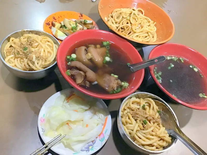 桃園美食.飄香一甲子的老店美食[四川味牛肉麵] 老味道˙忘不了