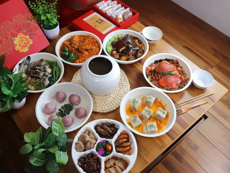 過年圍爐年菜.伴手禮盒開箱推薦|台南遠東香格里拉推出虎虎生風年菜外帶早鳥預購9折優惠.知名醉月樓主廚精心搭配7菜1湯萬元初就有/精緻和菓子禮盒一次吃到10種甜點/台南飯店外帶年菜推薦 - 進食的巨鼠