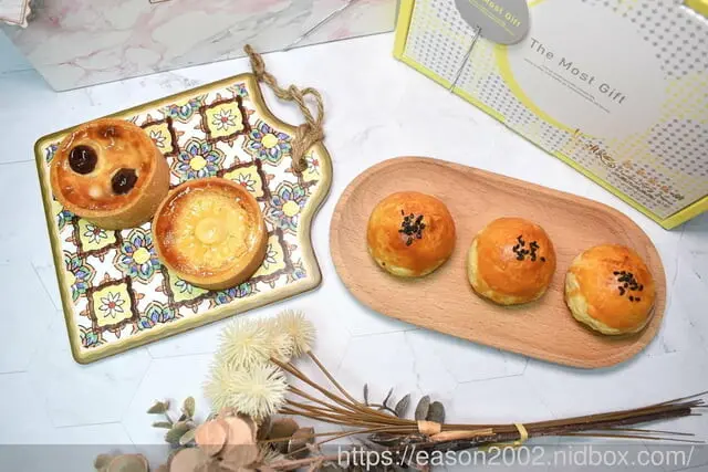 2023中秋禮盒推薦 | 香草蛋糕舖 月光禮盒＆蛋黃酥禮盒 大人小孩都喜歡的獨特風味