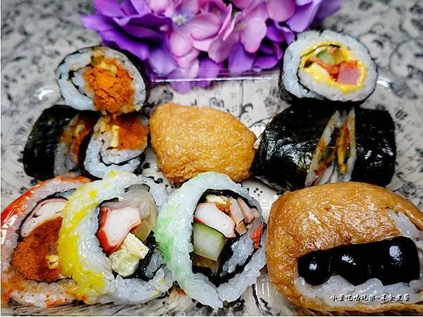 桃園排隊美食/好吃壽司老店【老賊壽司店】近40種平價現做壽司、花壽司、手捲/茶碗蒸/味噌湯好便宜!外帶食記+MENU