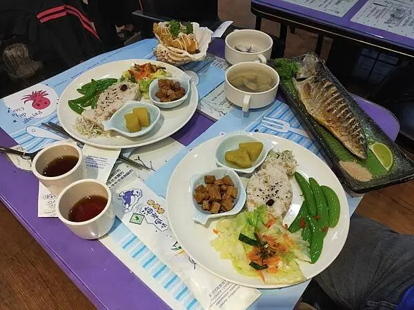 新竹南寮漁港田媽媽海岸風情風味餐廳~