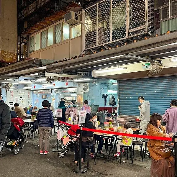 南機場夜市現桿手工水餃｜來來水餃店