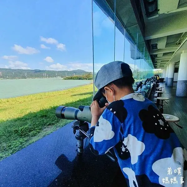 【屏東‧墾丁恆春】龍鑾潭自然中心│免門票，室內免費望遠鏡賞鳥、蓋紀念章