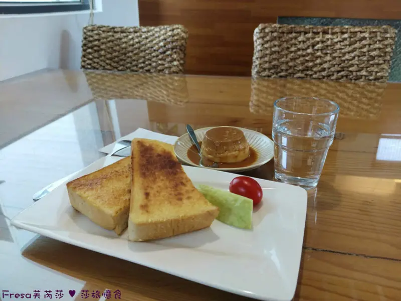 台南市仁德區台南咖啡【微笑虎山藝文咖啡館】十鼓文化村附近咖啡館.綠意庭院文青木質氛圍│布丁輕食│奇美博物館│仁德美食