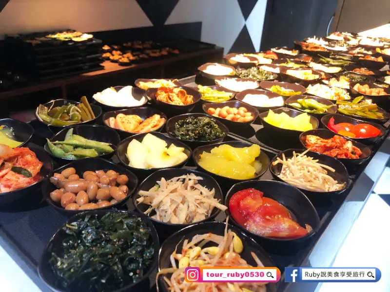 【新店美食】朝鮮味-新店中正店附菜單，超過50道的小菜免費吃到飽，台式口味的韓式料理，新店面環境乾淨用餐舒適｜Ruby說美食享受旅行(@tour_ruby530)