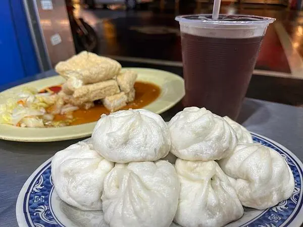 板橋小籠包：湳雅夜市必吃美食，臭豆腐也好吃到讓人很難忘