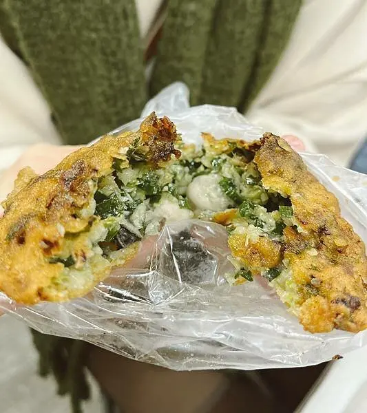 好佳蚵嗲｜南機場夜市美食，各式各樣炸物配上超好吃沾醬，蚵嗲/花枝爹/炸蔬菜捲