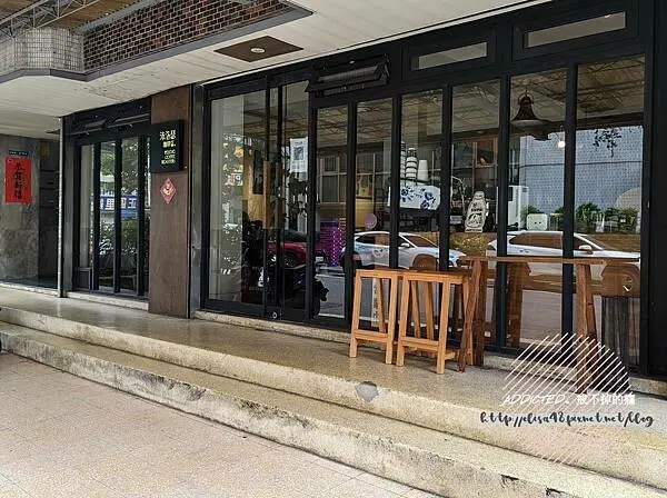 台北中正-[沛洛瑟珈琲店] 近小南門捷運站與植物園，創店超過十年人氣知名自家焙煎咖啡，簡單美味職人手沖與佐餐甜點，讓好咖啡成為生活一部分的美好堅持