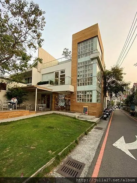 【台中 咖啡】The Factory Mojocoffee 輕鬆喝一杯咖啡，尋訪咖啡踩點