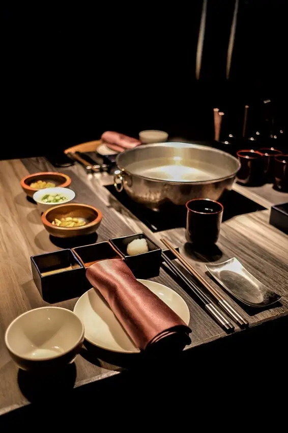 台北信義｜澎湖野生龍蝦刺身、高級火鍋推薦！合 · Shabu