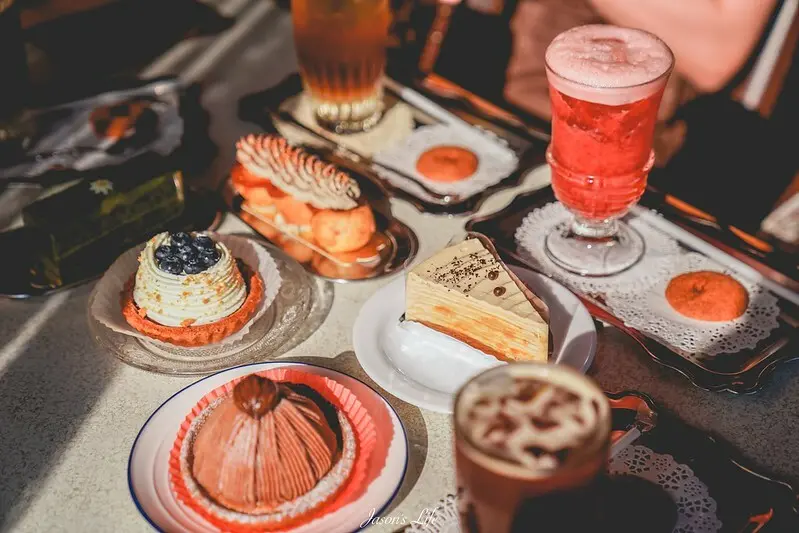 【台南東區｜美食】Kadoya喫茶店。僅限現場候位，昭和復古日本洋菓子專門店，甜點精緻好拍，可順遊桑原商店