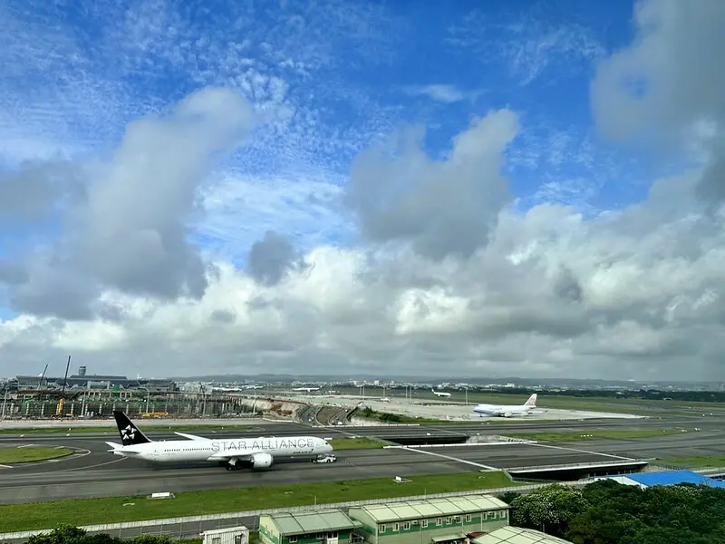 【台灣，桃園市，大園區】台北諾富特華航桃園機場飯店（Novotel Taipei ），看飛機起降、吃美食，日常不出