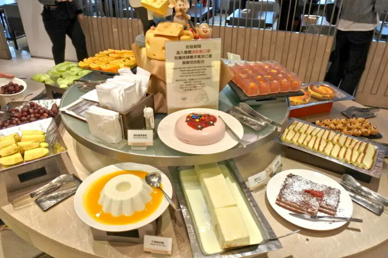 台北老爺酒店 Le Café 咖啡廳自助下午茶~甜點超強、熟食區馬馬虎虎!