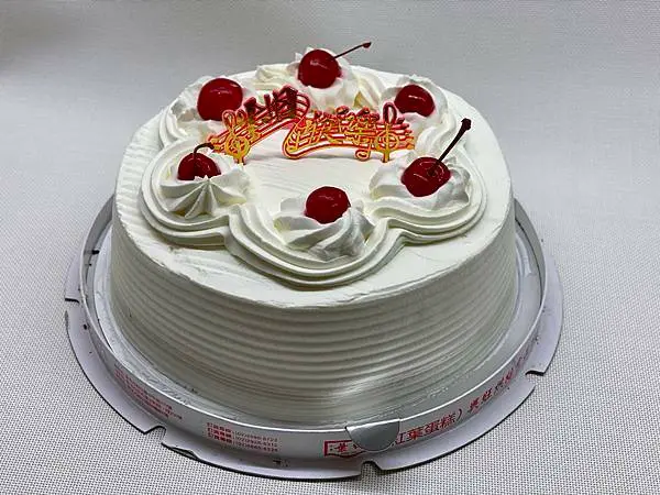 [蛋糕推薦] 紅葉蛋糕-仁愛總店 台北老字號 鮮奶油巧克力蛋糕 #忠孝新生/大安森林公園站美食 @蛋寶趴趴go