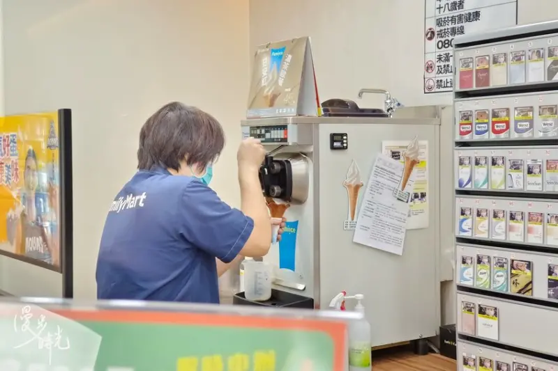 全家／再睡5分鐘聯名霜淇淋－日安紅濃茶歐蕾、午茉綠，甜到心！圓滾滾霜淇淋絕對不是虛胖