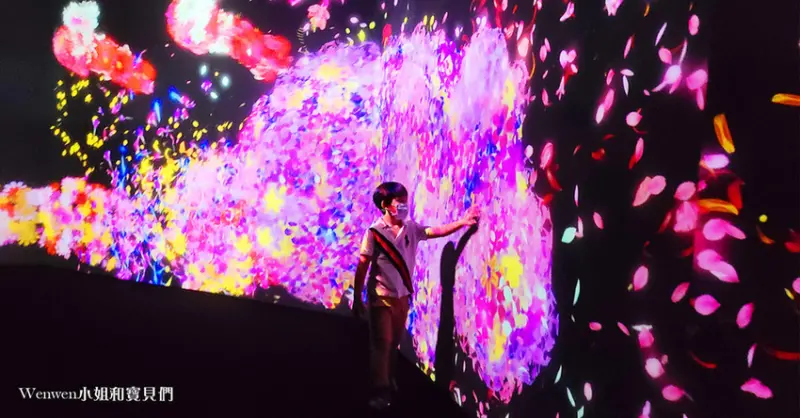 ❤台北親子展覽teamLab【未來遊樂園。與花共生的動物們】未滿3歲免票別錯過!台北室內遛小孩/親子景點/雨天備案