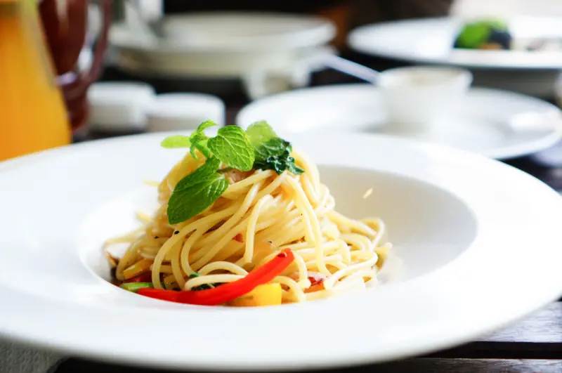 La Villa Wulai 新店烏來，燕子湖湖畔景觀餐廳，人氣質感咖啡館推薦。