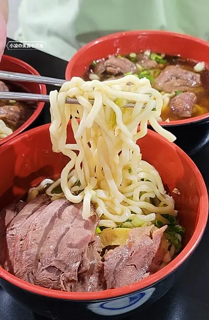 ▲澎湖牛肉麵推薦：美東芳牛肉麵 /小涼 提供、WalkerLand窩客島整理