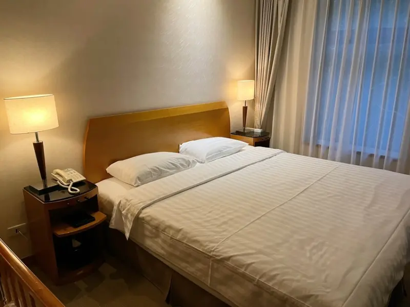 台北溫泉住宿｜親子出遊｜北投春天酒店。CP值高、房內泡湯方便、免費捷運站接駁