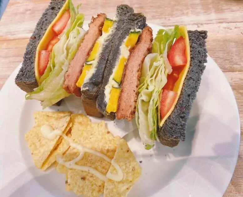 台北華山｜光點珈琲時光 很chill 的不限時有插座的咖啡廳 | Beauty Update