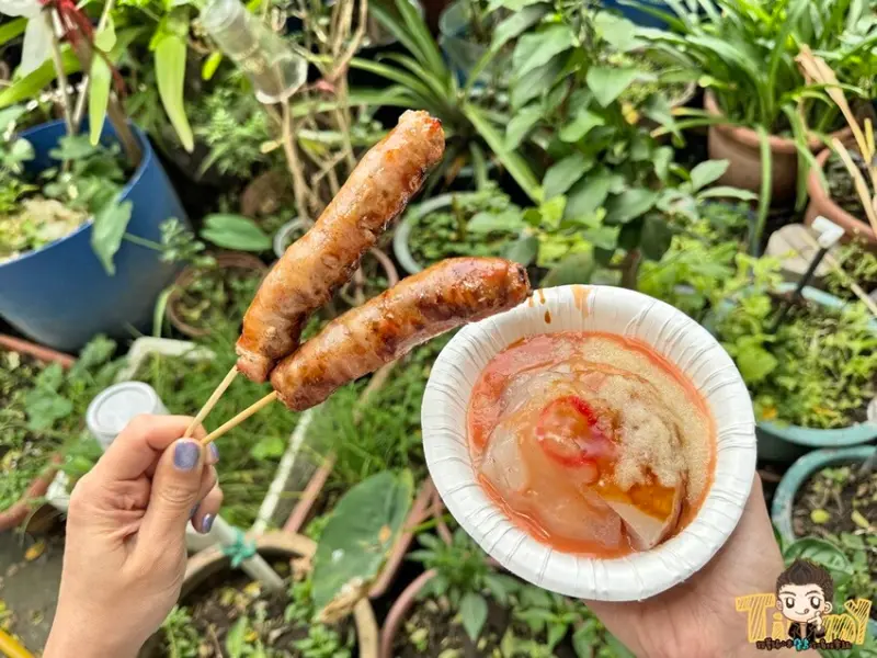 新竹鷹王肉圓。 超過一甲子的美味。就是要香腸配肉圓！ (菜單營業時間地址電話) - 跟著踢小米吃喝玩樂趣