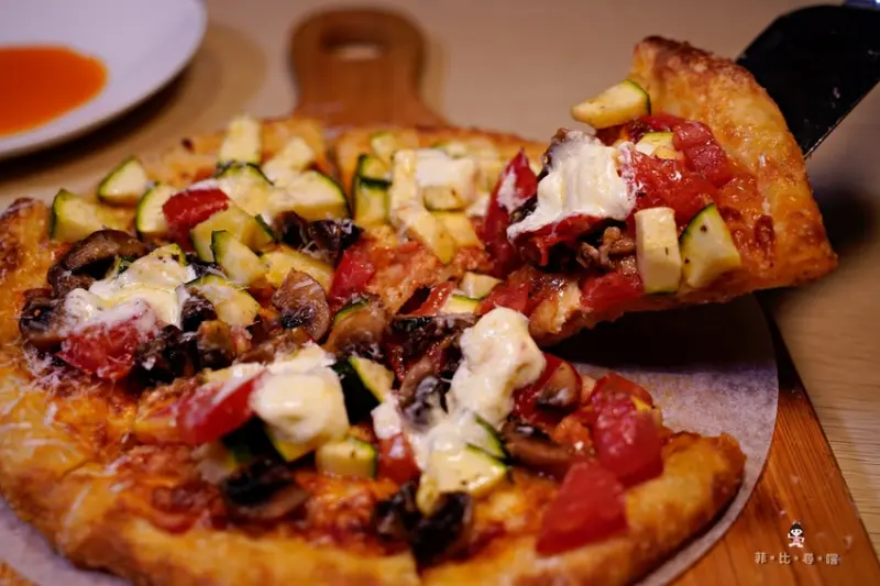 義大利米蘭手工窯烤披薩 台北中山店 披薩界的LV 好吃到讓你會流淚！